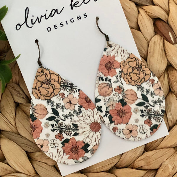Brittany - Boho Blooms