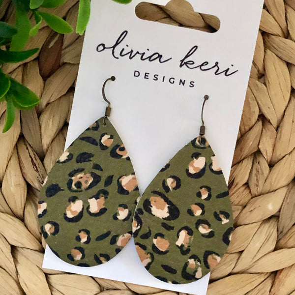 Brittany - Olive Leopard