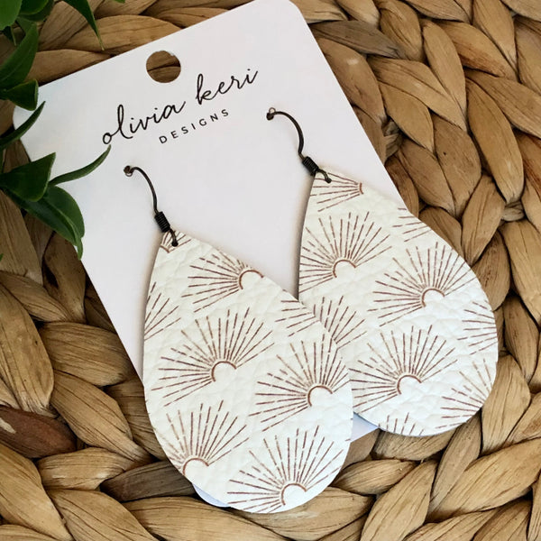 Brittany - Boho Sunburst
