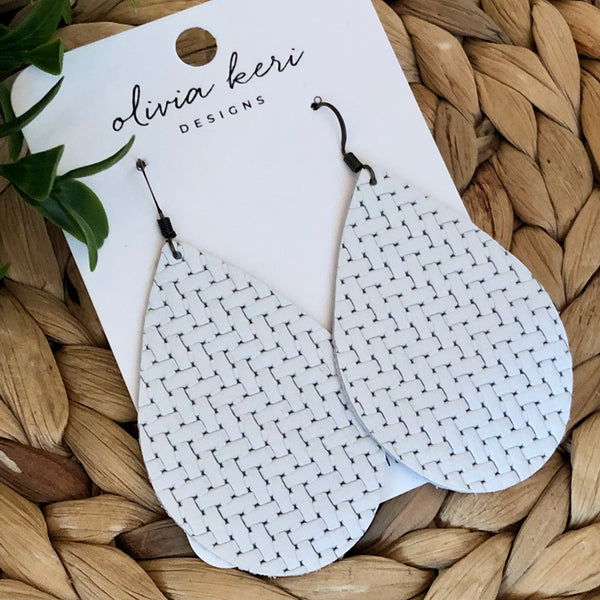 Brittany - White Basket Weave