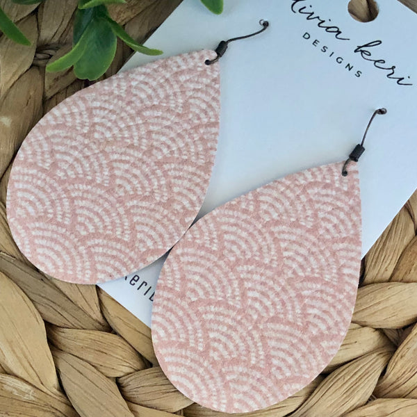 Brittany - Boho Pink Arches