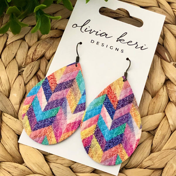 Brittany - Rainbow Chevron