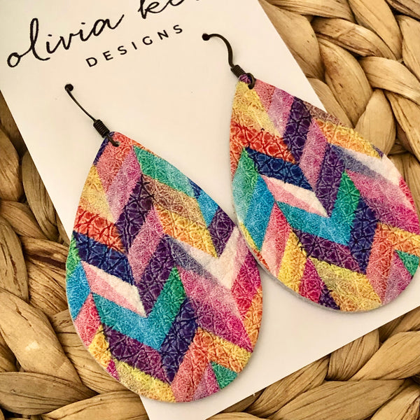Brittany - Rainbow Chevron